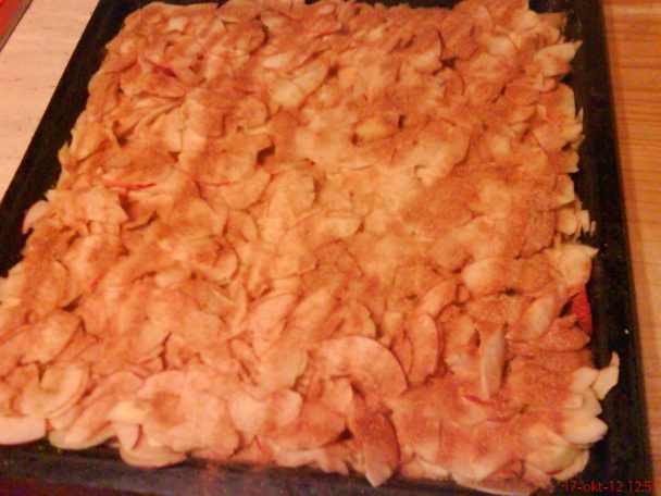 Starodavný jablkový mrežovník zo zemiakového cesta (fotorecept) - obrázok 3