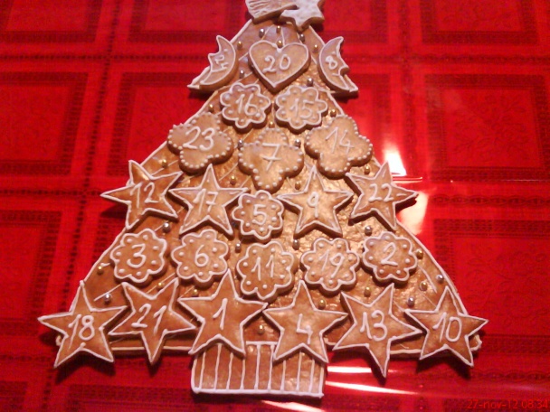 Perníkove cesto na kostolík a  adventný kalendár (fotorecept) - obrázok 8