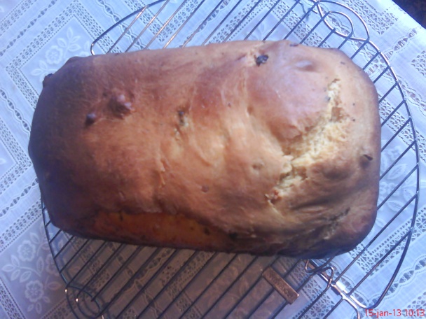 Žltkový koláč s hrozienkami z domácej pekárne - obrázok 2