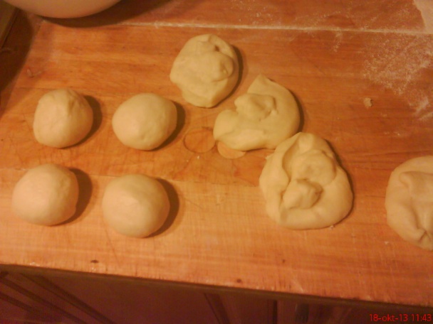 Škoricové klbká s plnkou (fotorecept) - obrázok 5