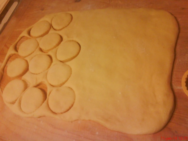 Pampušiky plnené lekvárom (fotorecept) - obrázok 11