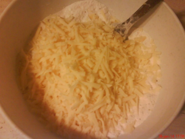 Syrové koláčiky s bylinkami a horčicou (fotorecept) - obrázok 5