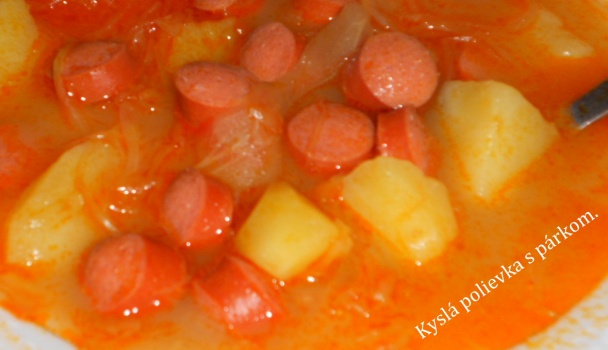 Kyslá polievka s párkom (fotorecept) - obrázok 7