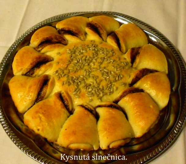 Kakaová kysnutá slnečnica a tvarohové hrebene (fotorecept) - obrázok 9