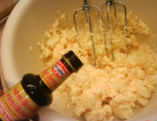 Karamelové rezy s vanilkovým krémom (fotorecept) - obrázok 5