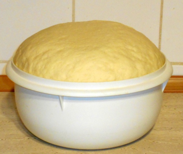 Zemiakové cesto na škvarkové pagáče, ale aj na rôzne sladké pečivo (fotorecept) - obrázok 6