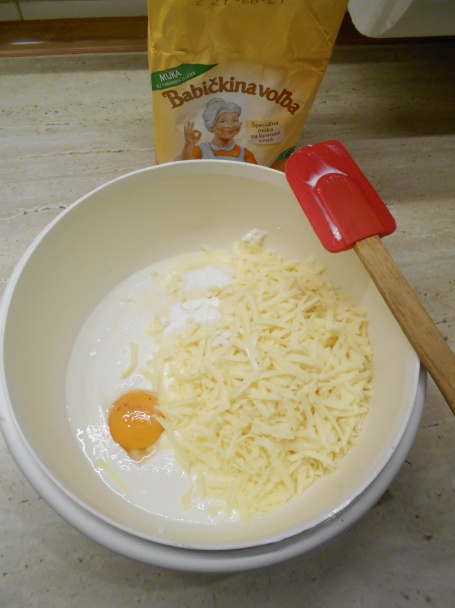 Baby párky v jogurtovo-syrovom ceste (fotorecept) - obrázok 1