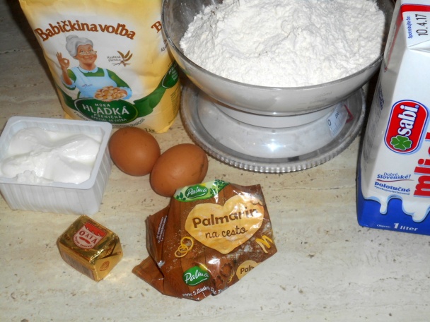 Pletenec s jahodovo-tvarohovou plnkou (fotorecept) - obrázok 1