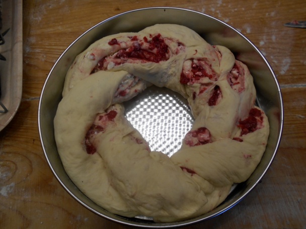 Pletenec s jahodovo-tvarohovou plnkou (fotorecept) - obrázok 7