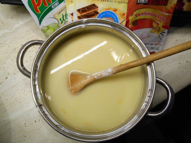 Makové rezy s ovocím (fotorecept) - obrázok 4