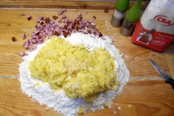 Zemiakové guľky s údenou šunkou (fotorecept) - obrázok 2