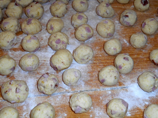 Zemiakové guľky s údenou šunkou (fotorecept) - obrázok 5