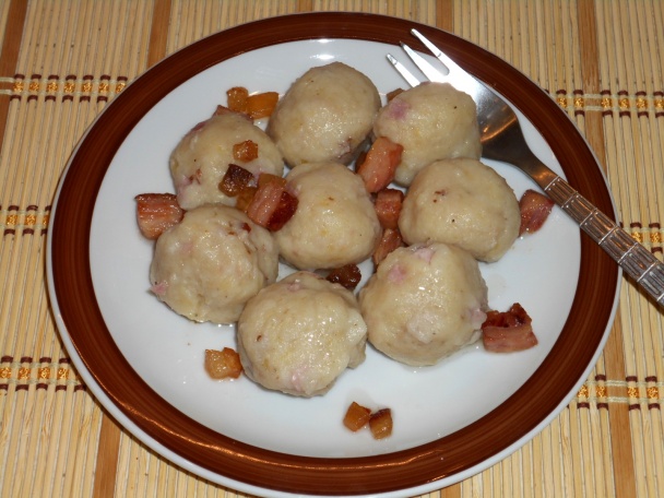 Zemiakové guľky s údenou šunkou (fotorecept) - obrázok 7