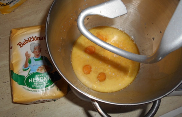 Plnené zlepované šišky s lekvárom (fotorecept) - obrázok 1