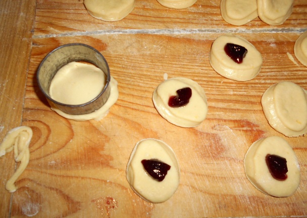 Plnené zlepované šišky s lekvárom (fotorecept) - obrázok 5
