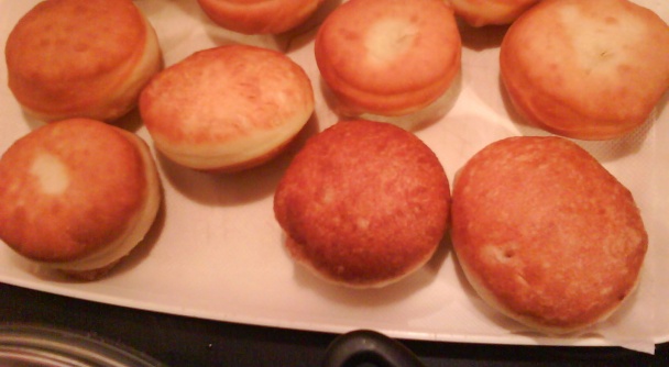 Plnené zlepované šišky s lekvárom (fotorecept) - obrázok 7