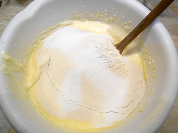 Makové rezy s vanilkovo-ovocnou plnkou (fotorecept) - obrázok 3