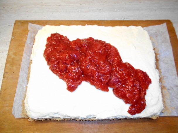 Makové rezy s vanilkovo-ovocnou plnkou (fotorecept) - obrázok 10