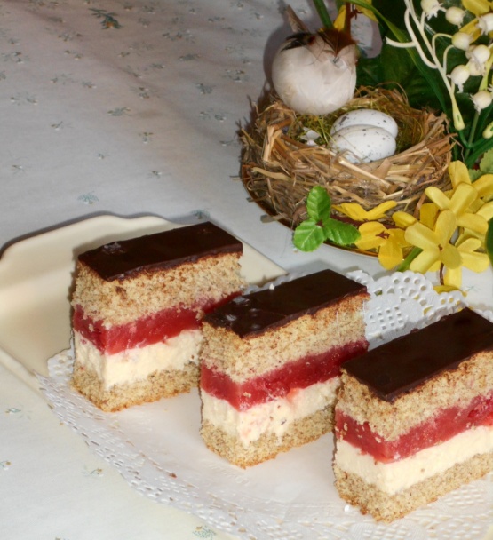 Makové rezy s vanilkovo-ovocnou plnkou (fotorecept) - obrázok 12