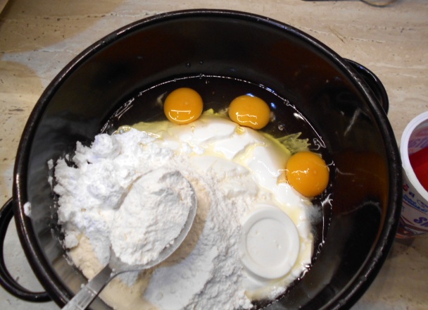 Glazovaný koláč so smotanovou plnkou (fotorecept) - obrázok 4