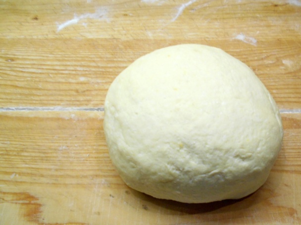 Višňovo-čerešňový točený koláč (fotorecept) - obrázok 2