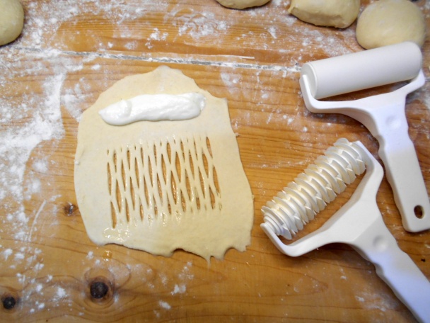 Tvarohové rožteky (fotorecept) - obrázok 5