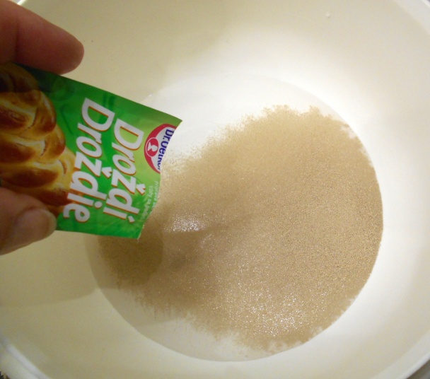 Mäkučké buchty s lekvárom (fotorecept) - obrázok 1