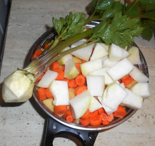 Špišská polievka s údeným kolenom (fotorecept) - obrázok 3