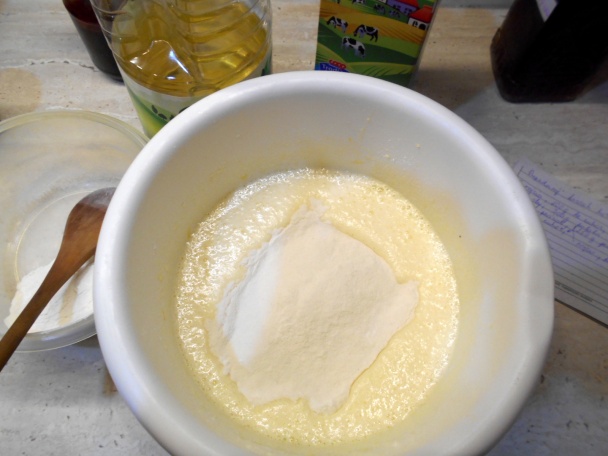 Prepadávaný koláč s tvarohom (fotorecept) - obrázok 1