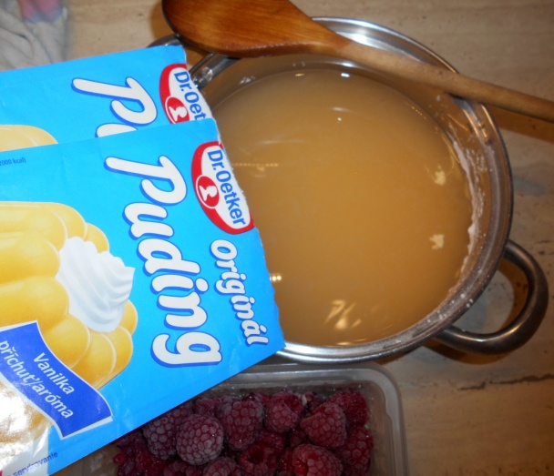 Svieži malinový zákusok s parížskou šľahačkou (fotorecept) - obrázok 4