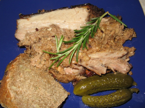 Pečený bôčik s orechovou plnkou - obrázok 8