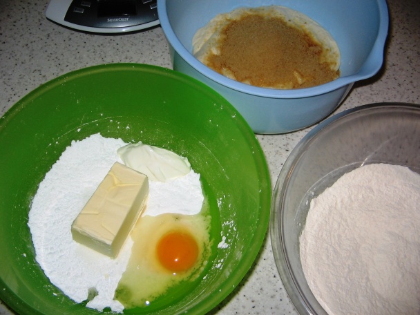 Tvarohový koláč s kúskami ovocia (fotorecept) - obrázok 2