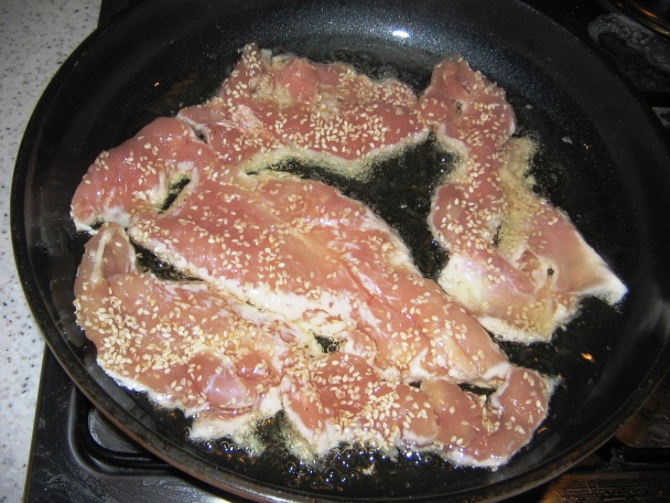 Prsia na sezame s prílohou zelenino-ovocného nákypu (fotorecept) - obrázok 2