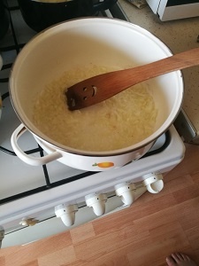 Gulášová polievka trochu vylepšená (fotorecept) - obrázok 2