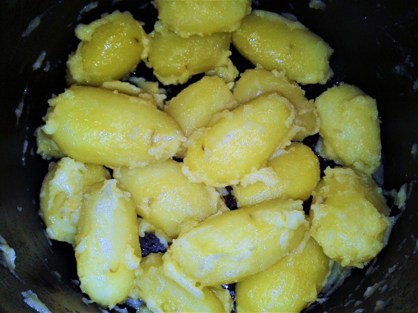 Zemiaky v kabáte (fotorecept) - obrázok 1