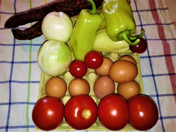 Lečo s domácou klobásou (fotorecept) - obrázok 1