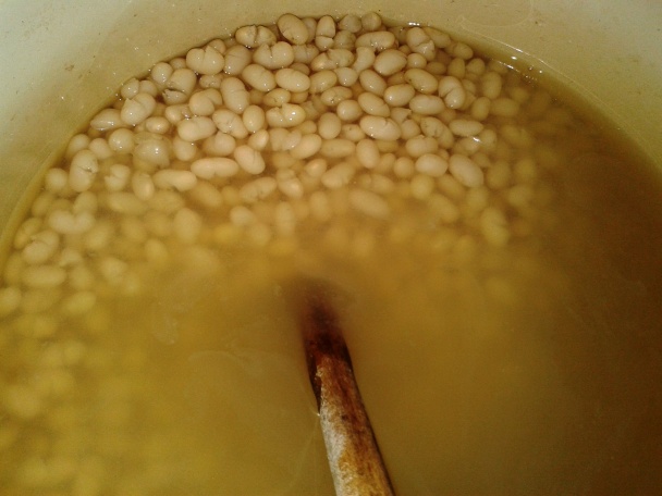 Fazuľový perkelt s viedenským párkom - obrázok 1