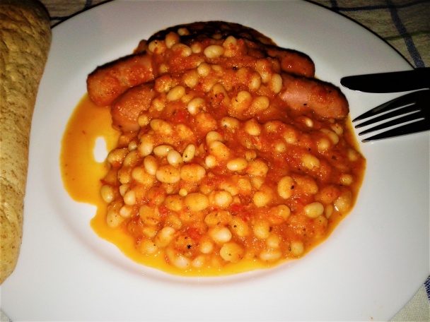 Fazuľový perkelt s viedenským párkom - obrázok 7