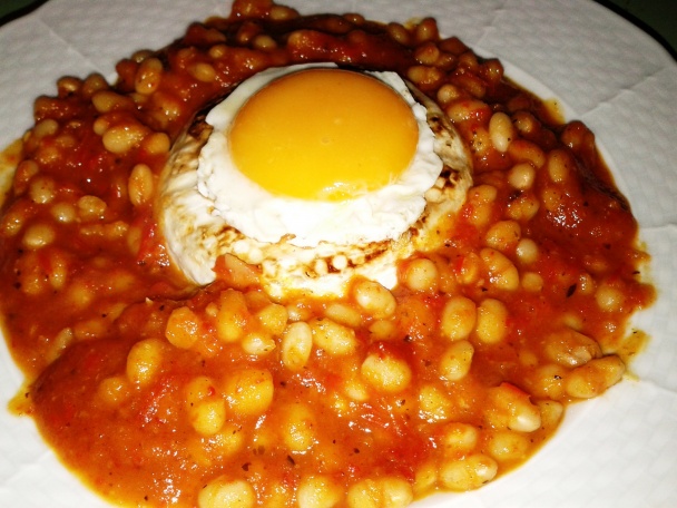 Fazuľový perkelt s viedenským párkom - obrázok 9