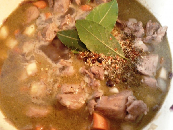 Dusené dolné morčacie stehná s vínovou omáčkou (fotorecept) - obrázok 5