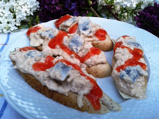 Lahôdkové rezy v kyslej smotane (fotorecept) - obrázok 4