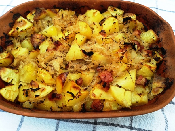 Zemiaky s kyslou kapustou v rímskom hrnci (fotorecept) - obrázok 3