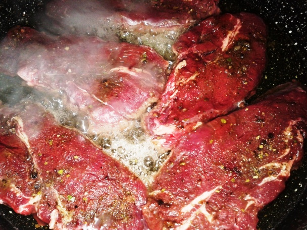 Jelenia krkovička na šípkovej omáčke (fotorecept) - obrázok 4