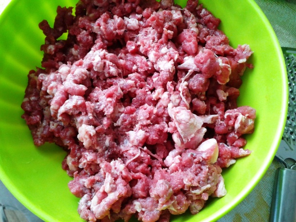 Držkový guláš podľa mňa (fotorecept) - obrázok 1