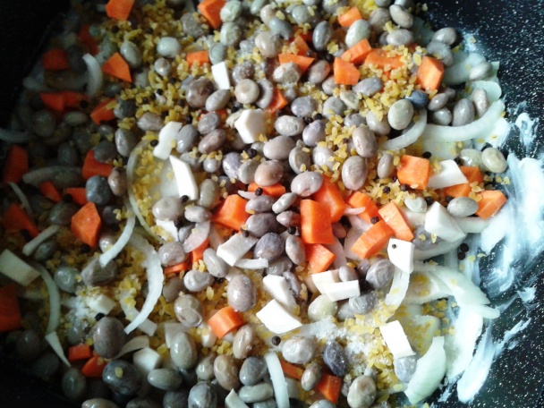 Králik pečený s mladou fazuľou a krúpami (fotorecept) - obrázok 3