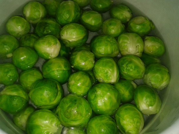 Zapečený ružičkový kel s bryndzou (fotorecept) - obrázok 1