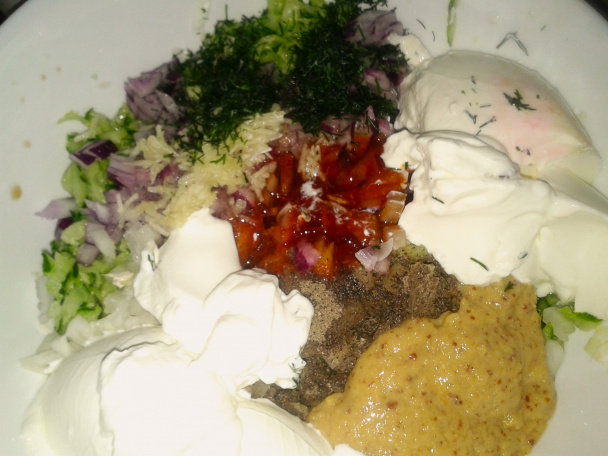 Cviklovo-uhorkový šalát s kyslou smotanou (fotorecept) - obrázok 6