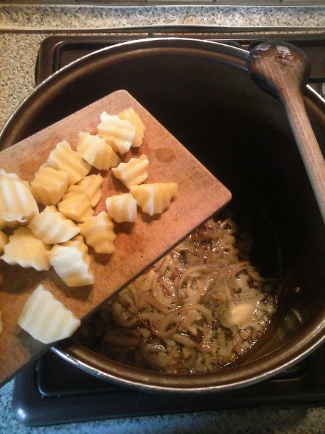 Hubovo-cesnaková polievka (fotorecept) - obrázok 3