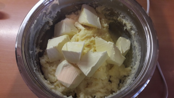 Tradičný medový krémeš (fotorecept) - obrázok 12