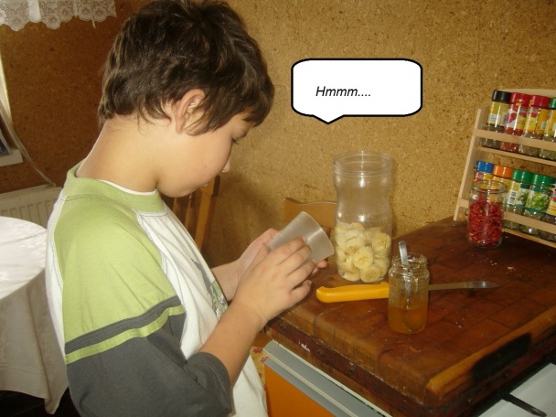 Banánový kokteil podľa mojich vnukov (fotorecept) - obrázok 5
